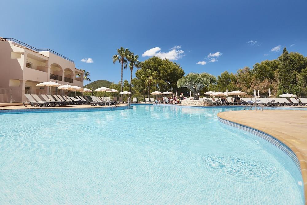 Invisa Hotel Club Cala Blanca Playa DPlaya Des Figueral Kültér fotó